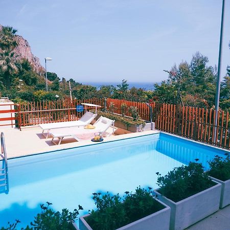 Sea Apartment & Pool 2 Palermo Bagian luar foto