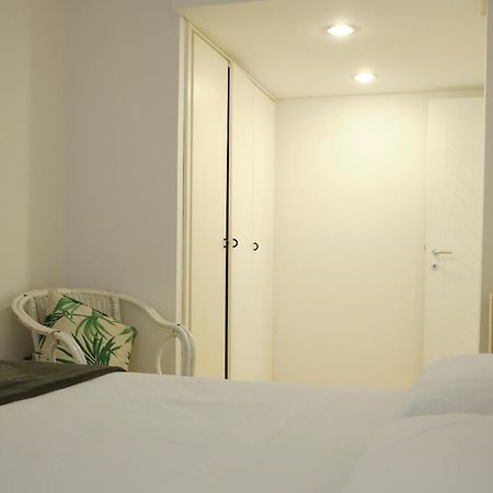 Sea Apartment & Pool 2 Palermo Bagian luar foto