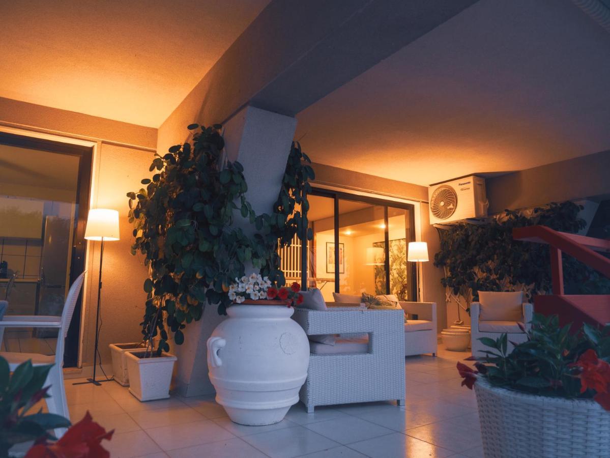 Sea Apartment & Pool 2 Palermo Bagian luar foto