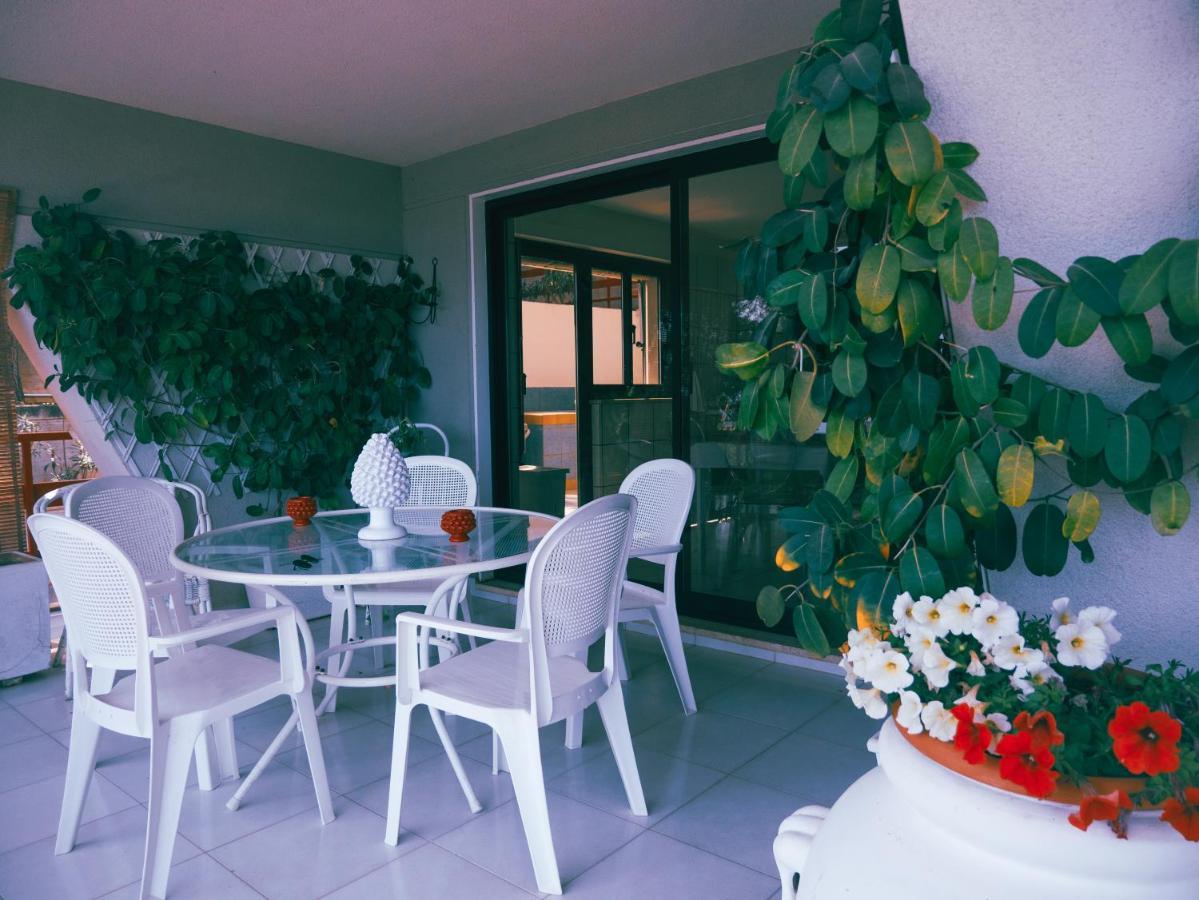 Sea Apartment & Pool 2 Palermo Bagian luar foto