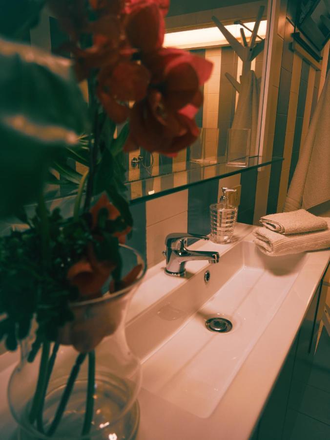 Sea Apartment & Pool 2 Palermo Bagian luar foto