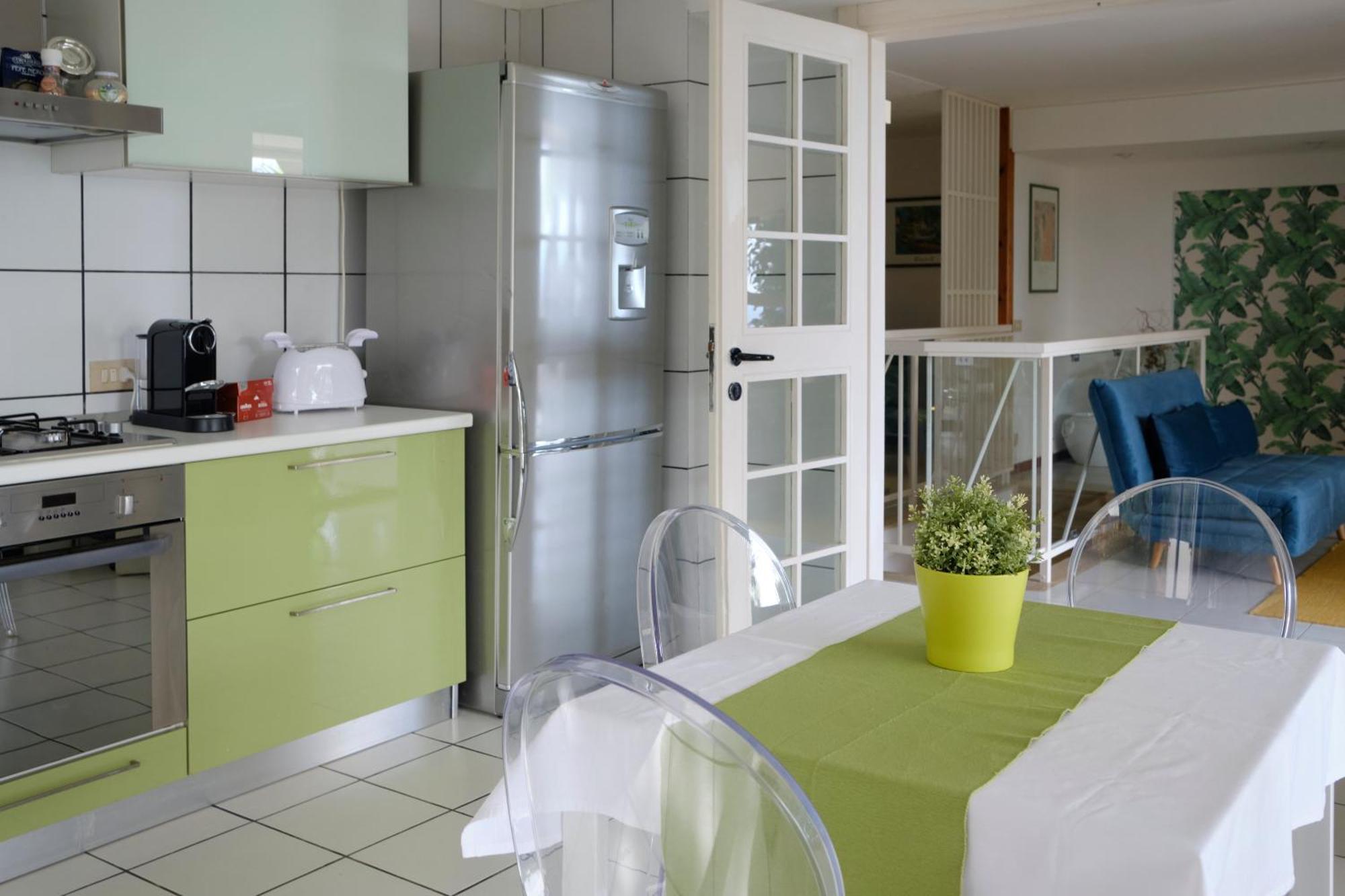 Sea Apartment & Pool 2 Palermo Bagian luar foto