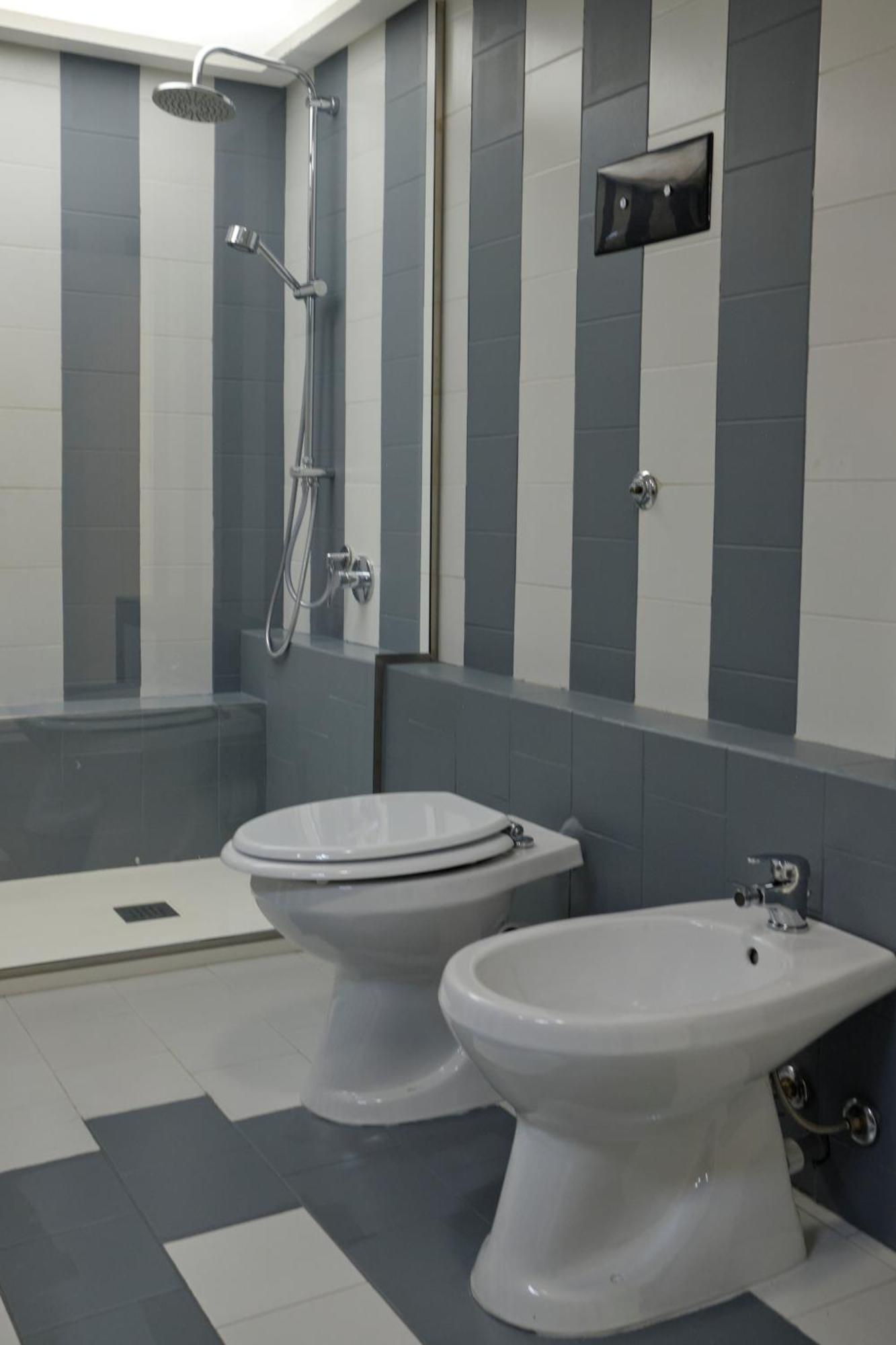 Sea Apartment & Pool 2 Palermo Bagian luar foto
